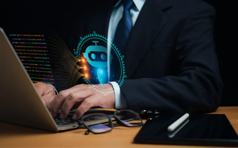 Cherrywork_businessman-uses-computer