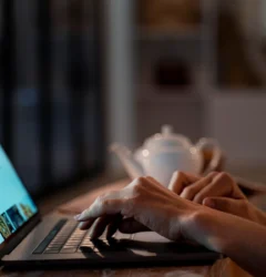 cherrywork_close-up-person-working-home-night